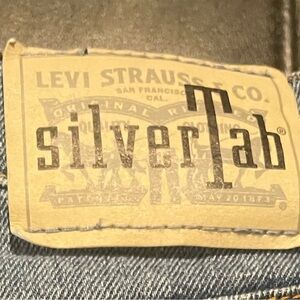 Levi's Silver Tab Girls size 16 Blue Jeans NWOT measurements in pics